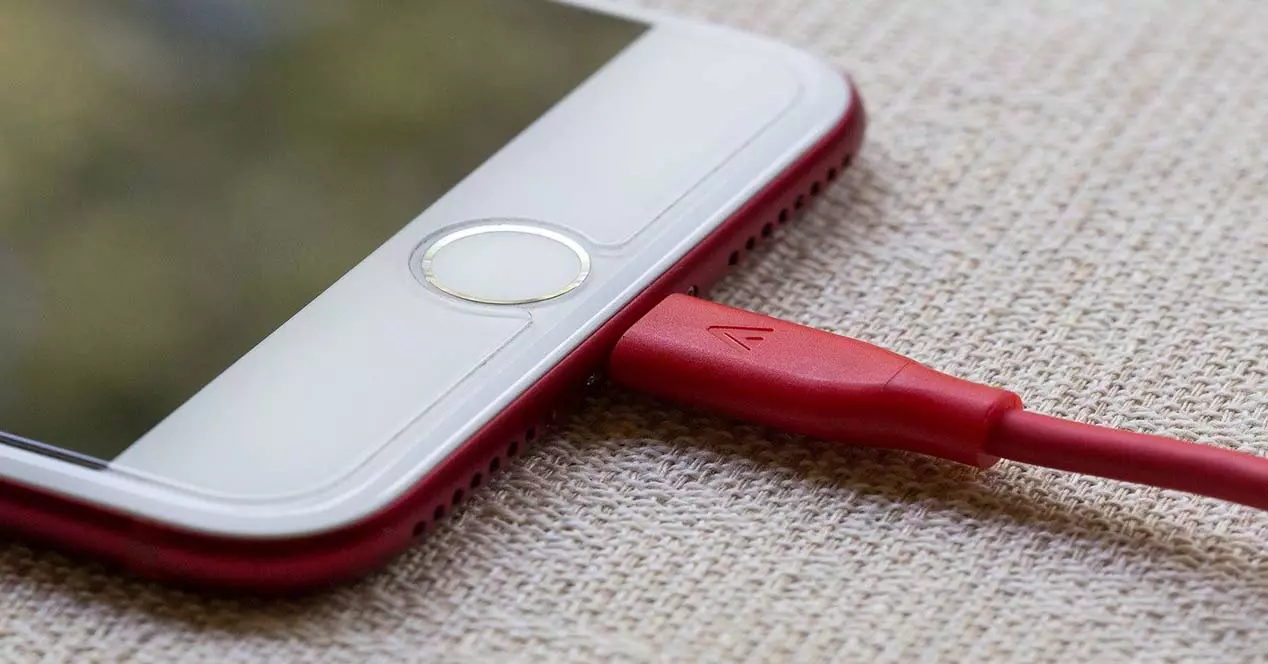 Móvil y PC por cable: aprende a crear una conexión para tener Internet 2 Movil y PC por cable portada 22